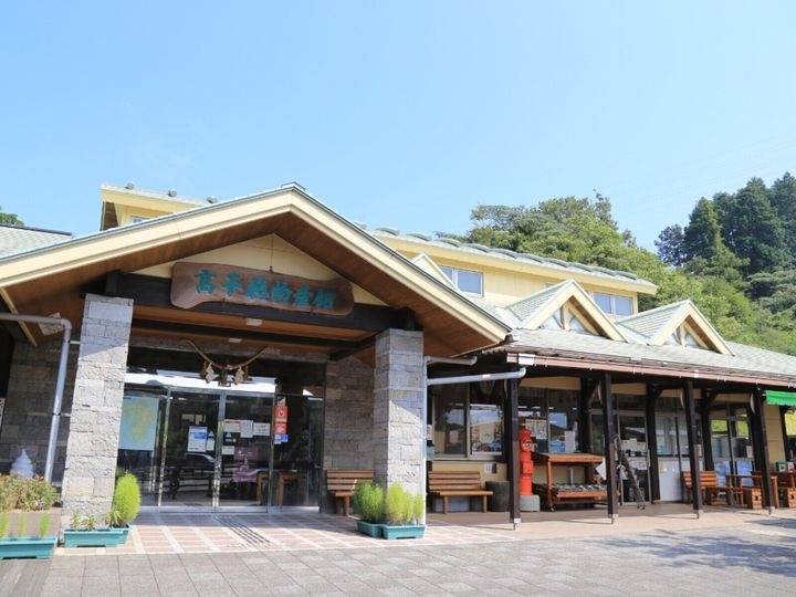 All About ニュース編集部が全国250人を対象に実施した「道の駅に関するアンケート」の調査結果から、好き＆行ってみたい「宮崎県の道の駅」ランキングを発表！ 2位「高千穂」を抑えた1位は？