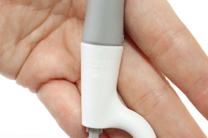 ボトル洗いスポンジ（回転式） ハンドル部分