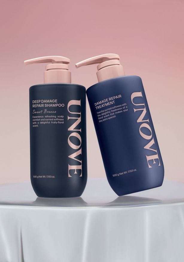 「アノブ ダメージリペアシャンプー(左)」「アノブ ダメージリペアトリートメント(右)」(各1540円)は詰め替えも日本限定で展開中だ