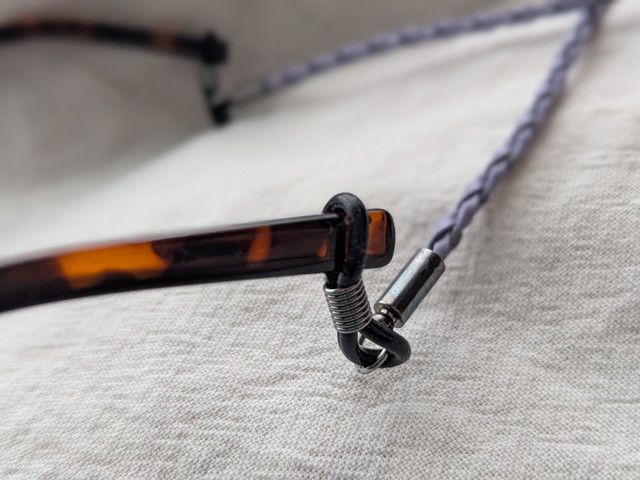 ARGIETサングラス グラスコード金具アップ