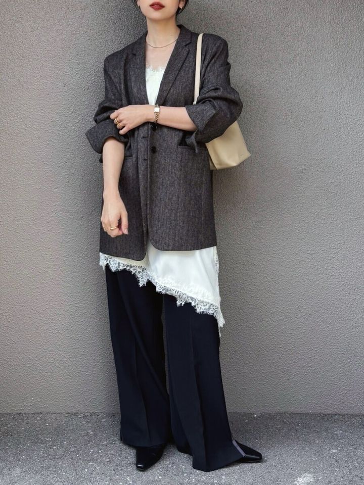 テーラードジャケットコーデ1