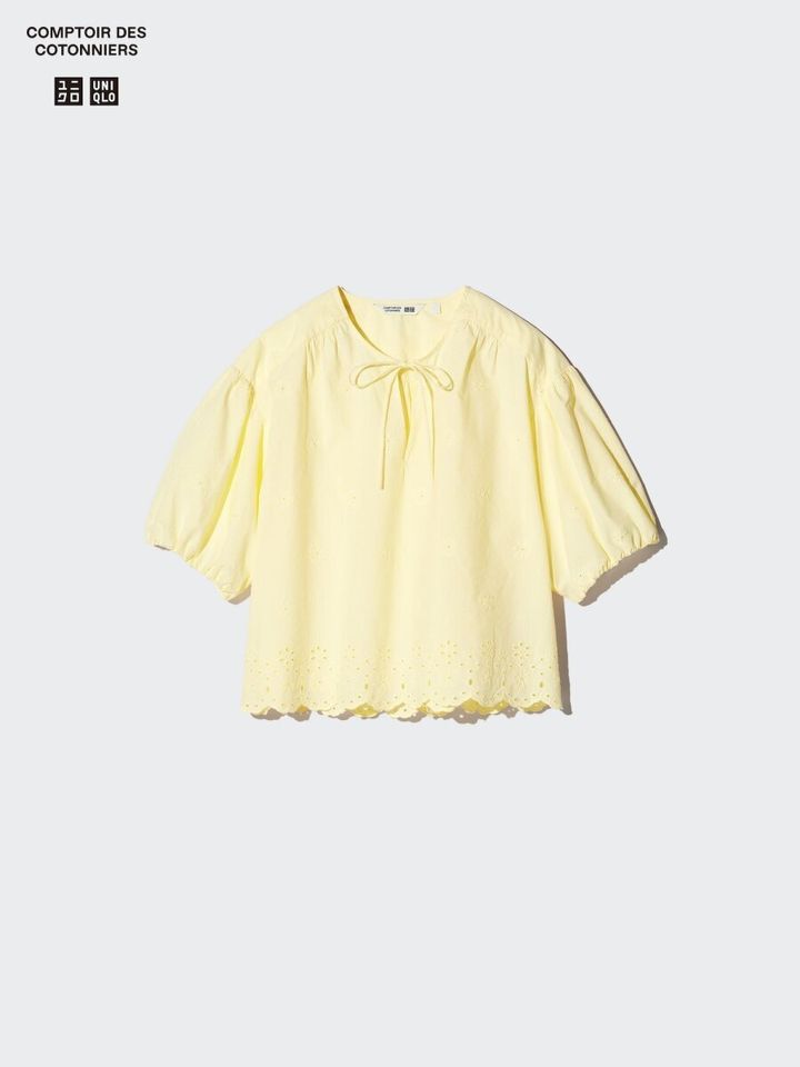 ユニクロのエンブロイダリーブラウス