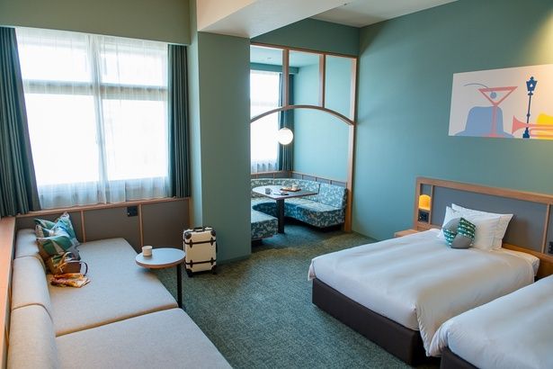 グリーンを基調としたクラシカルなイメージの「かたりばルーム」