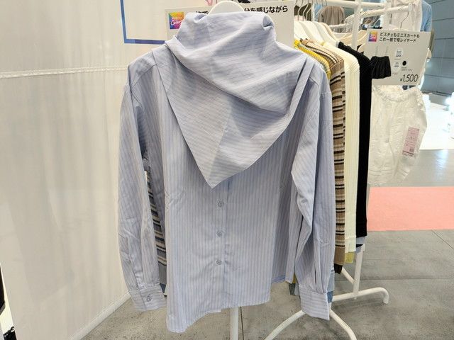 スカーフ付きシャツ