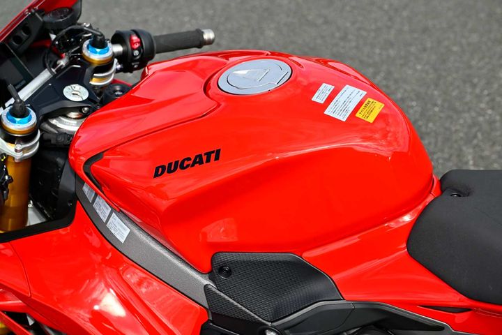 【ドゥカティ Panigale V4S】美しさと機能性が融合したデザイン【エアロダイナミクス】