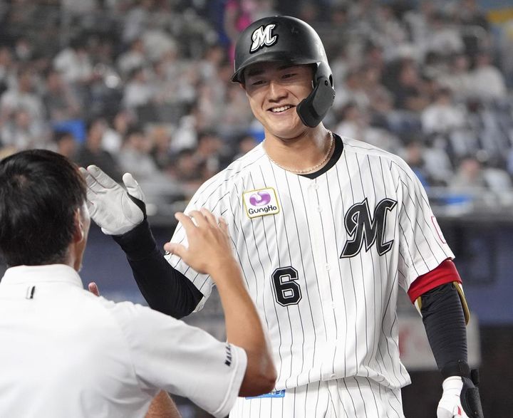 画像: 前半戦は不振で二軍降格も経験したが、後半戦に巻き返し、首位打者争いを演じた西川。写真：共同通信