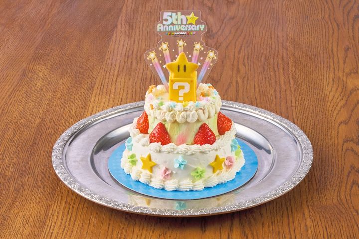 『スーパー・ニンテンドー・ワールド・アニバーサリーケーキ（4名様分）』