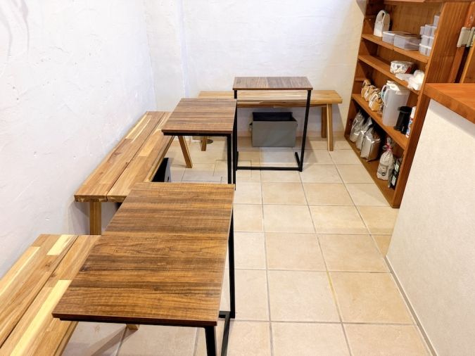 TJ'S COFFEE HOUSE テーブル席