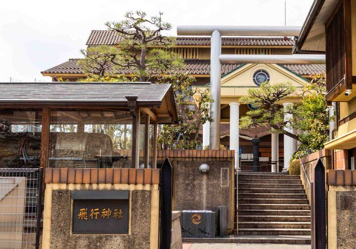 京都・八幡市 背割堤のどこまでも続く桜並木をおさんぽ♪ ご利益めぐりや門前菓子も