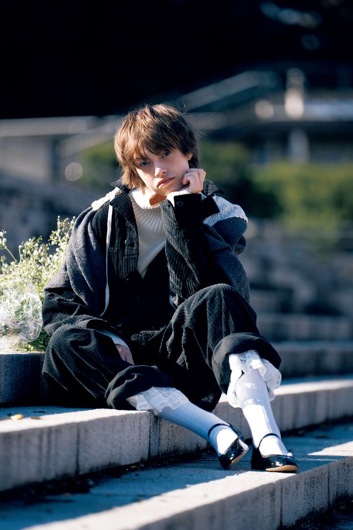 春はもうすぐ。どんなスタイルにも合わせやすいレースを取り入れたコーデ6選