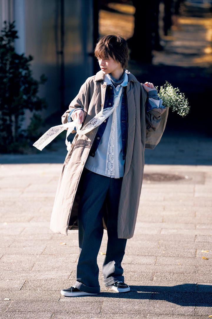 春はもうすぐ。どんなスタイルにも合わせやすいレースを取り入れたコーデ6選