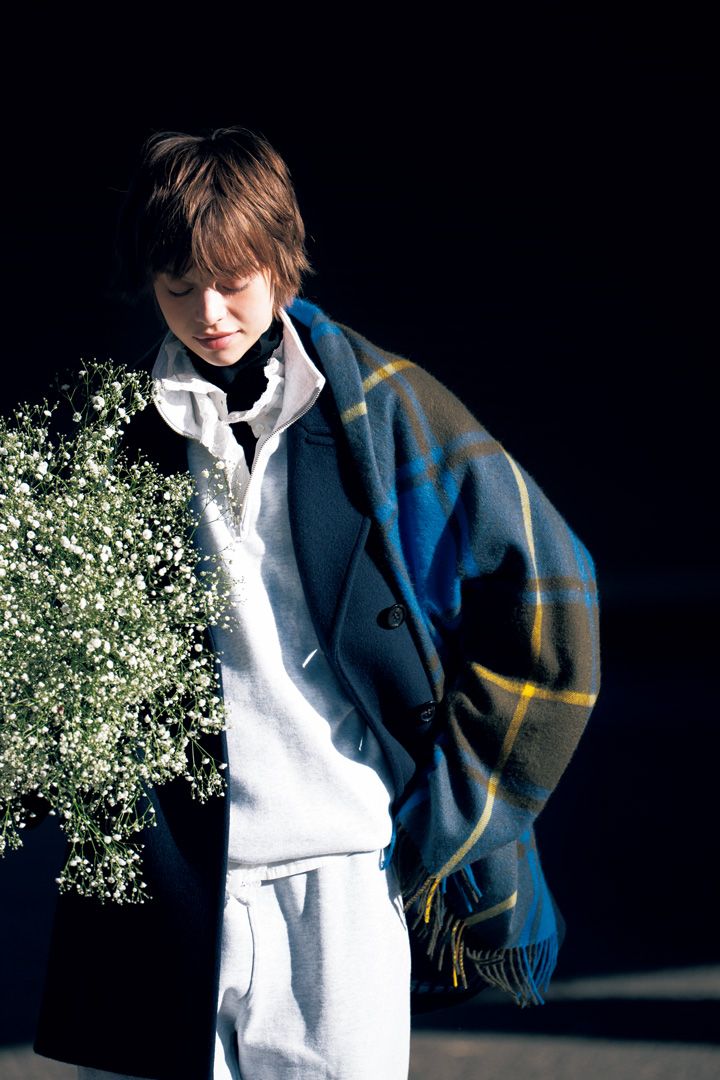 春はもうすぐ。どんなスタイルにも合わせやすいレースを取り入れたコーデ6選