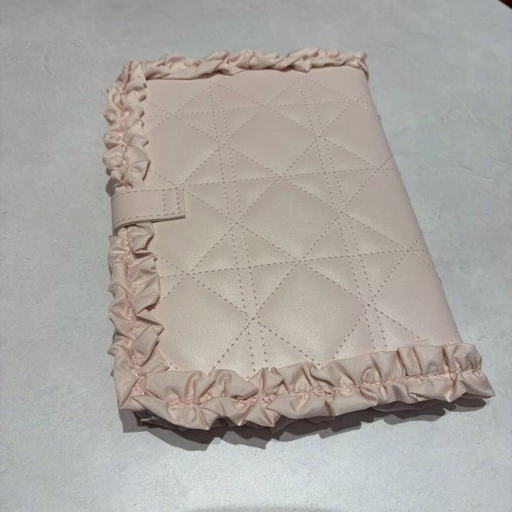 メゾン ド フルール × ハローキティ いちごマルチケース