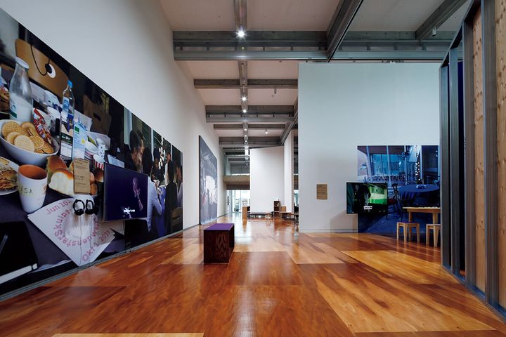 京都〈京都市立芸術大学ギャラリー@KCUA〉館内