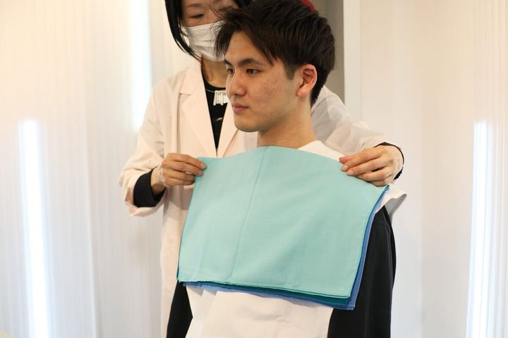 【独占】Tinder中の人が教える「2026年の出会い方」。ミュージック＆占星術モードで、アプリ疲れを防ぐ“自分流”の恋活術