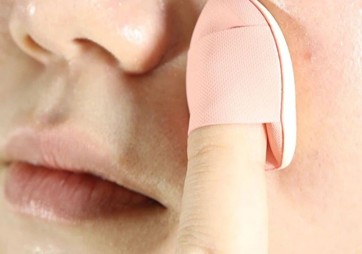 ダイソー ミニファンデーションパフ（4個） 使用例