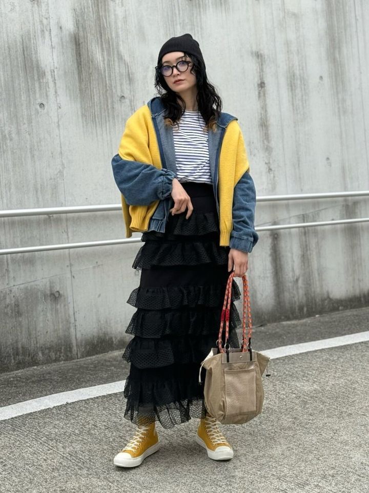 2026春大人女性おすすめ肩掛けカジュアルコーデ