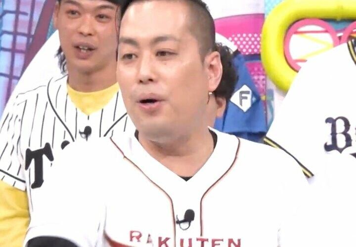 【写真・画像】エバース町田、セットを破壊！まさかのアクシデント「無茶苦茶やんこいつ」 1枚目