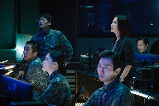 『ザ・ネゴシエーション』では、トラウマに苛まれながら誘拐犯との交渉に臨むチェユンに扮した [c]Everett Collection/AFLO