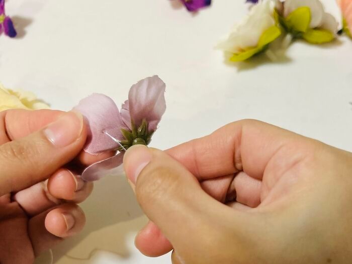 【100均造花】パッと華やぐ素敵アイテムに大変身！今すぐマネしたくなりますよ♪〈簡単リメイク〉