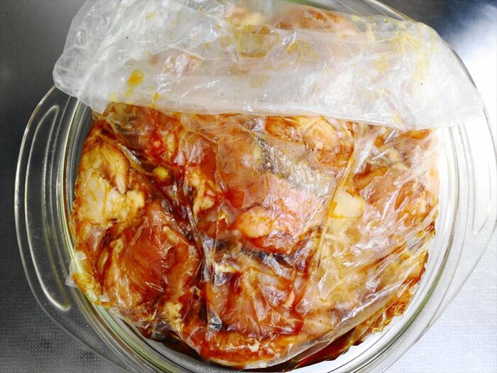 ポリ袋＆レンチンで『鶏チャーシュー』ができちゃった！手間も時間も最小限♪