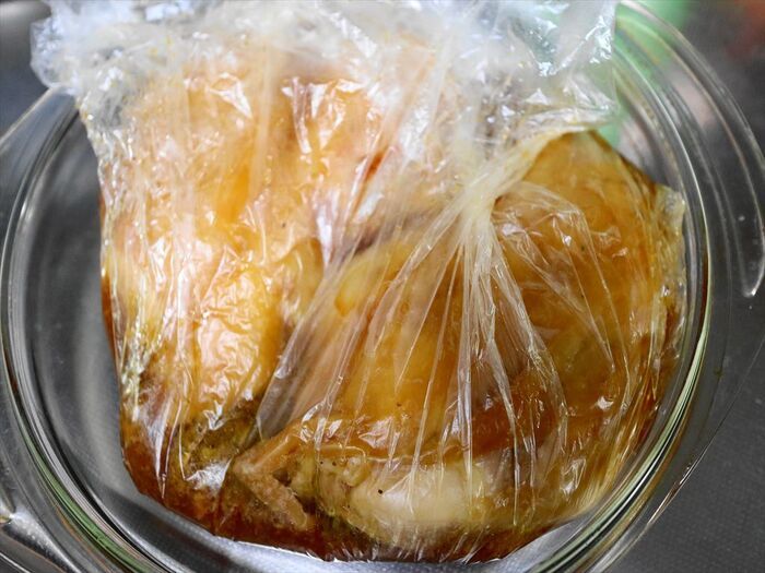 ポリ袋＆レンチンで『鶏チャーシュー』ができちゃった！手間も時間も最小限♪