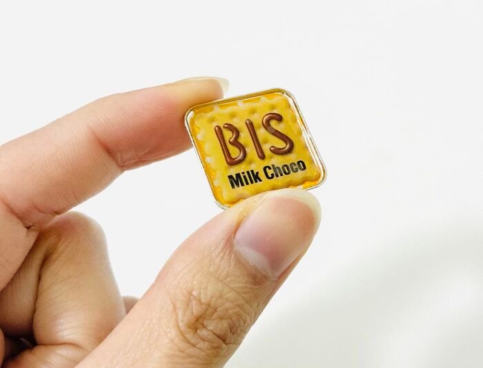 ダイソーの『ピンズキット』って知ってる？たった5分でマイピンバッジが完成♡【推し活にぴったり】