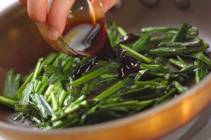 5分でプロの味！絶品ニラ玉の作り方2