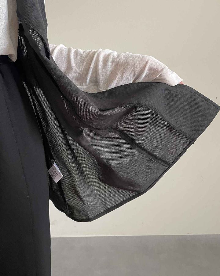 画像2: 素材感に注目