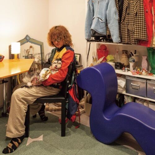 YouTuberこんちわっすの1LDKは、ヴィンテージ愛が爆発した“自分だけのディグ会場”だった