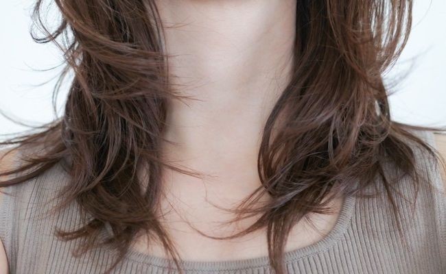 ロングレイヤーの女性のイメージ