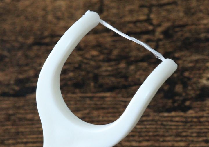 Y字型糸つきようじ（14本） フロス部分