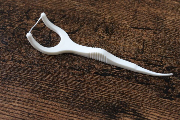 Y字型糸つきようじ（14本） 形状