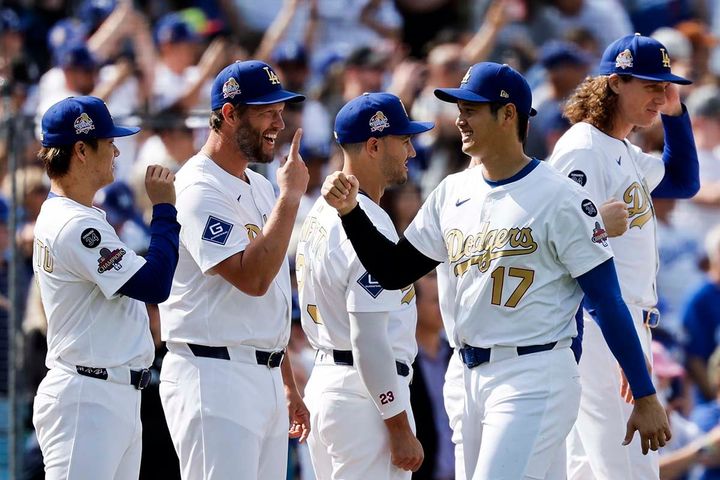 MLB】ドジャース「世界一連覇限定」の特別ユニフォームを発表 帽子の