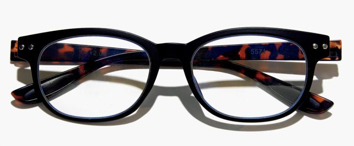 ¥2,200（一体）（編集部調べ）／名古屋眼鏡