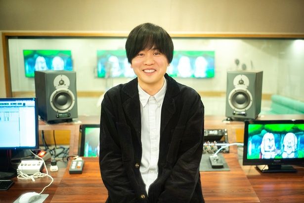 原作、脚本、キャラクターデザイン、作画監督、美術監督などに加え、二宮が演じたおしり前マンレジェンド以外のキャラクターの声を演じた谷口監督 撮影/木村篤史