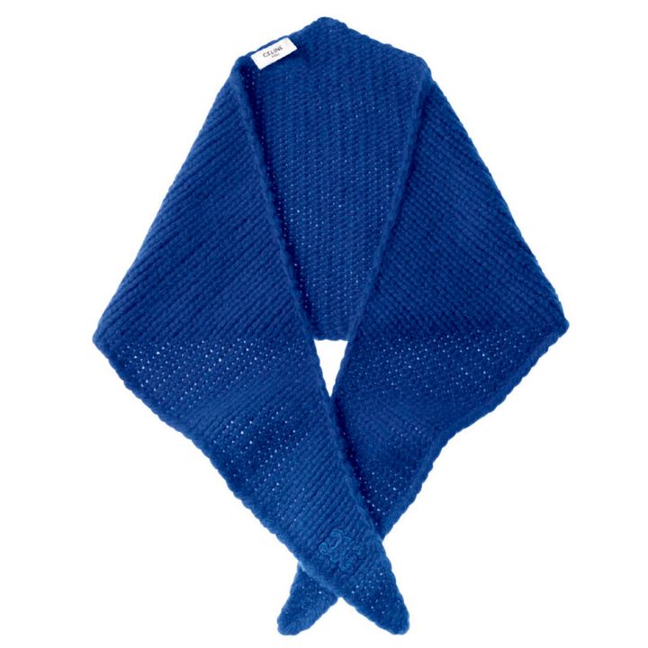 「カシミア×シルクのふんわり肌触りにとろける♡」（K）バンダナ¥115,500※予定価格（セリーヌ／セリーヌ ジャパン）