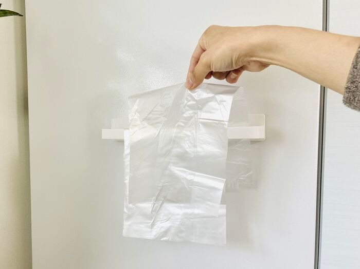 100均の『ただのタオルバー』が実は超万能！？「欲しくなってきた…」想像超えの便利ワザ5連発。