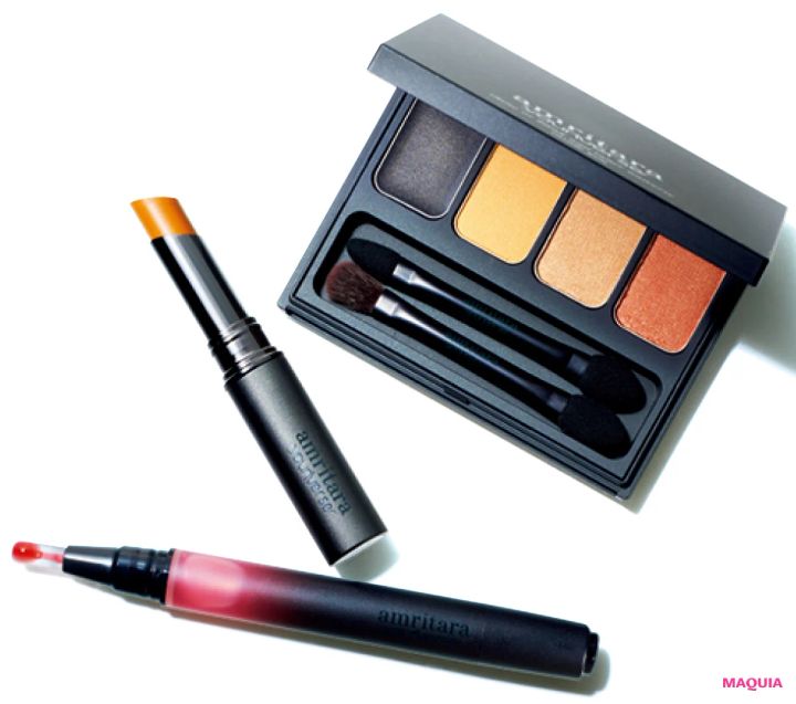 2026年最新作・新発売おすすめコスメ （上から）マンダラ アイ パレット イエロースワール、アカシックアミュレットルージュ、プラーナ リップグロス シコン