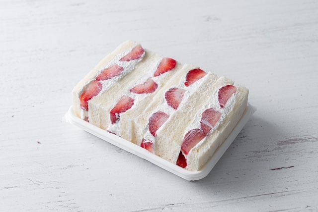 大丸福岡天神店 京都展 フルーツパーラー クリケット いちごサンド