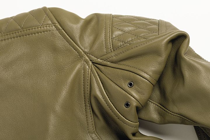 【クシタニ新作】夏でも「革」で走る贅沢。通気性と色気を両立した最新メッシュレザーウエア