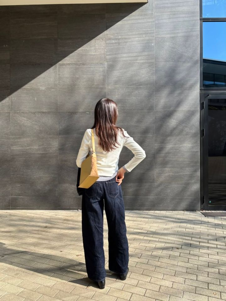 ユニクロ「バギーカーブジーンズ」