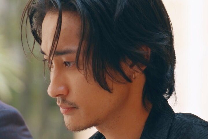 【写真・画像】「これなに？」“神スタイル”童顔美女、宣戦布告！イケメン経営者と“わがままボディ”美女の密約に嫉妬あらわ 1枚目