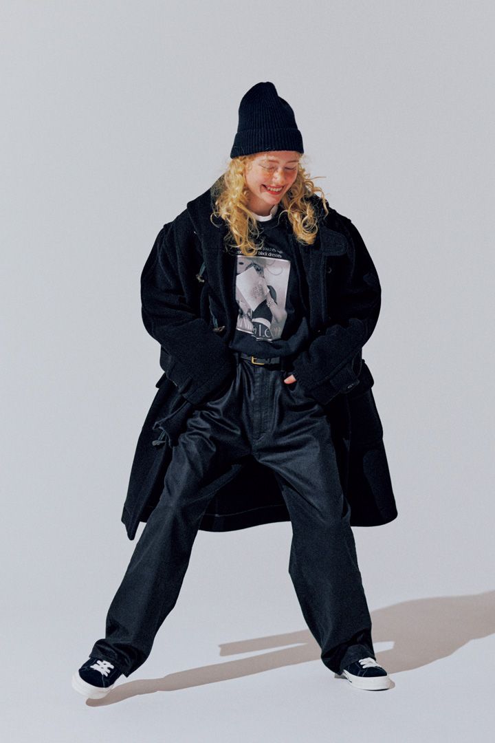 シルエットがポイント！ 春先にぴったりなオールブラックコーデ2選