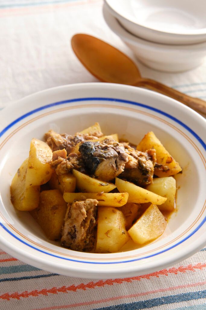 さば缶とじゃがいものカレー煮