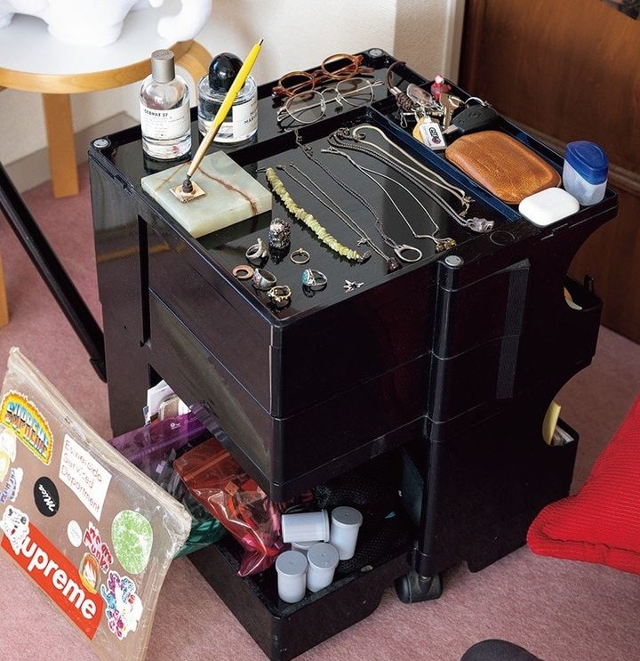 写真家 服部恭平さん（34歳）のお部屋（東京・1LDK）スナップ