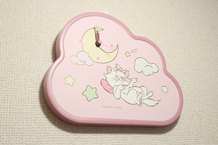 ダイカット置き掛け兼用時計（ディズニーマリー）DC9 壁掛け