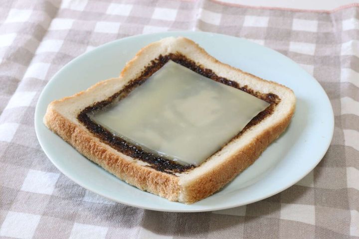 ダイソーのKOKU バターナイフで作ったトースト