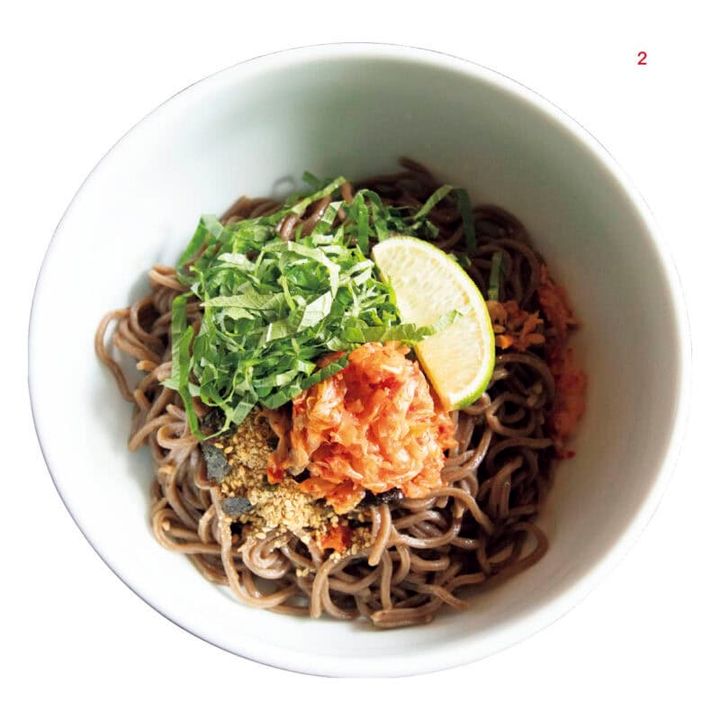 2.最近トレンドのエゴマの油そば（₩11,000）も人気。