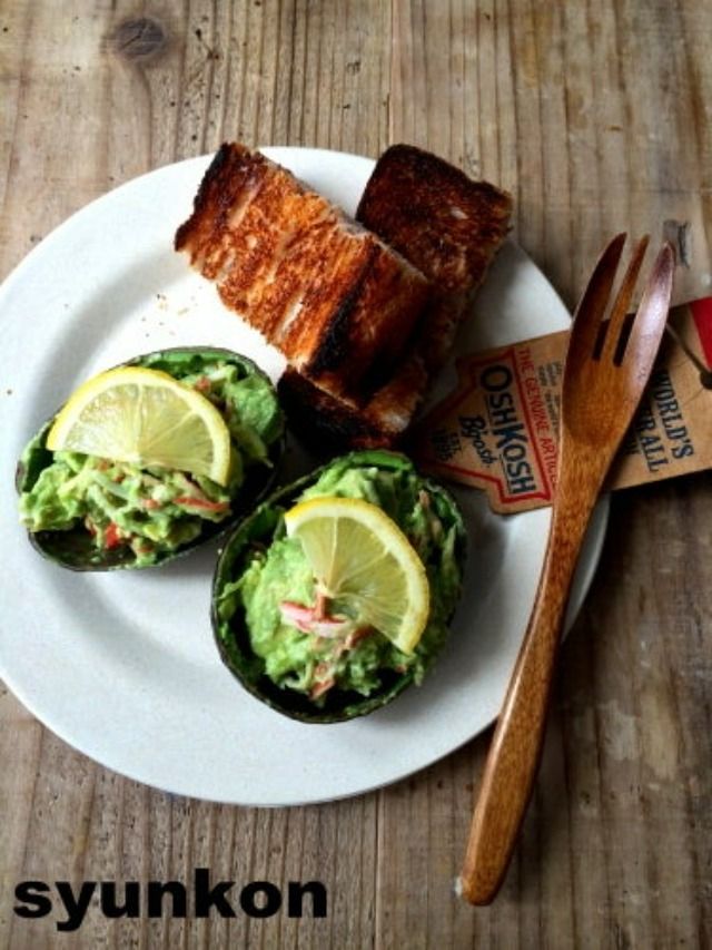 「アボカドかにかま」レシピ